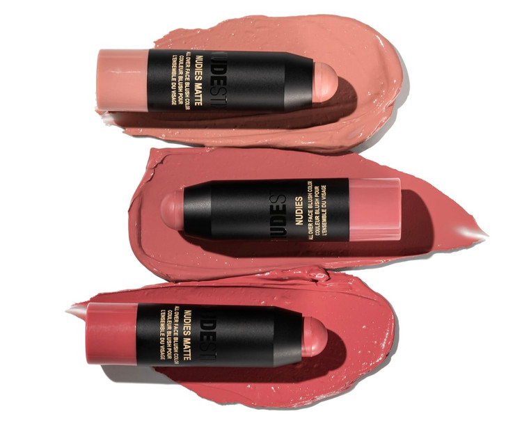 سه رنگ جذاب رژگونه های استیکی